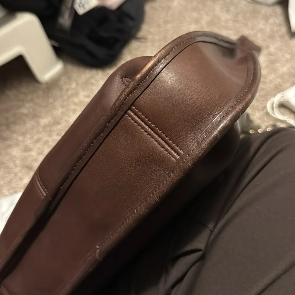 Coach 9025 - Picture 7 of 11